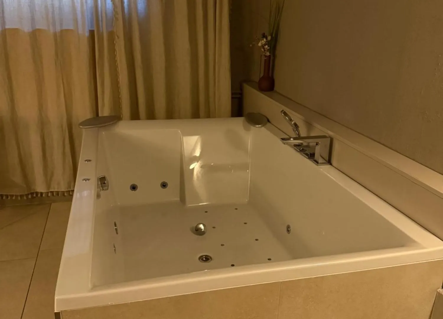 Ohmyspa - Bed & Bath Ostrava Homestay